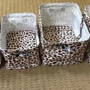 RARE/HTF VS PINK Light Cheetah Bins.